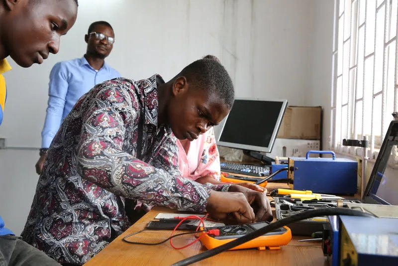 Electrical Engineering — Inspire institutional photo archive